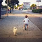 Guillermo Mucientes. [Monstruos] Y de repente tu vida cambia. Hace tres años este muchacho cambió la vida de toda una familia, realzó todo lo que habíamos dejado apartado en un cajón que llevábamos esperando años volverlo abrir. Sueños, sonrisas y todo aquello que solo está empezando a caminar